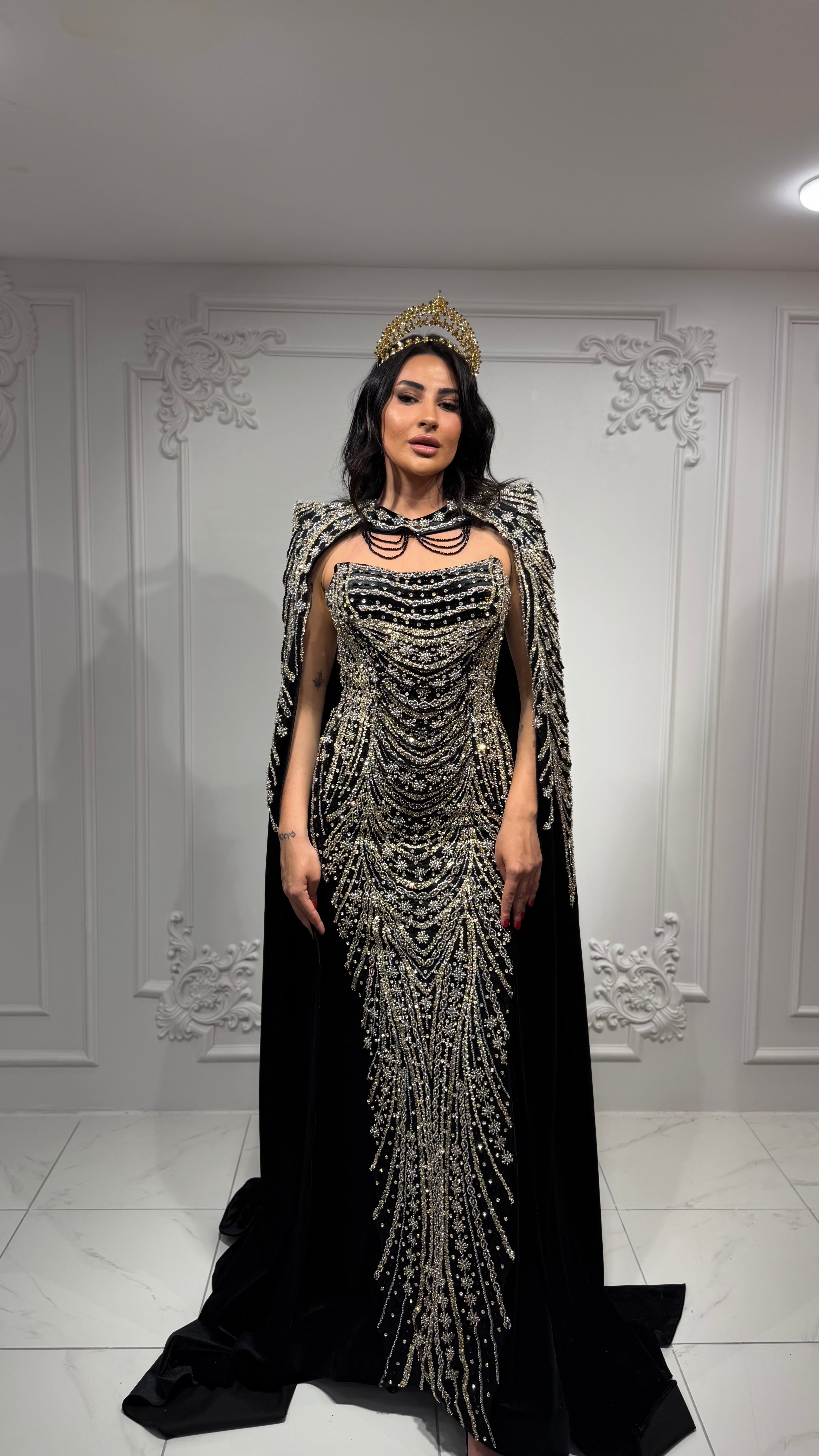 Raven Kaftan