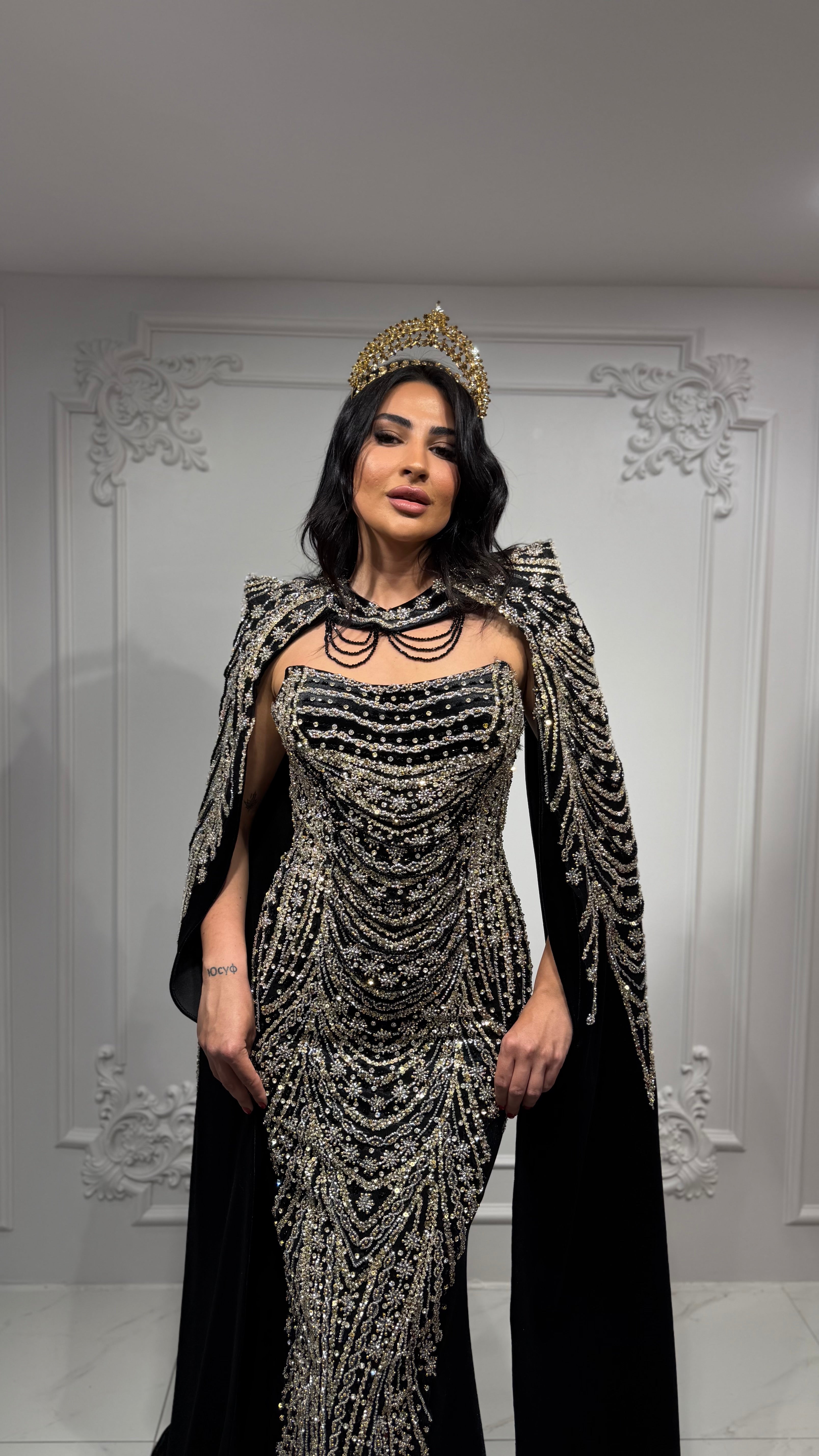 Raven Kaftan